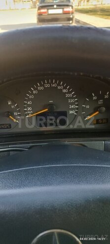 Mercedes E 220 2001, 371,000 km - 2.2 l - Neftçala