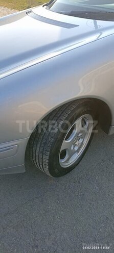 Mercedes E 220 2001, 371,000 km - 2.2 l - Neftçala