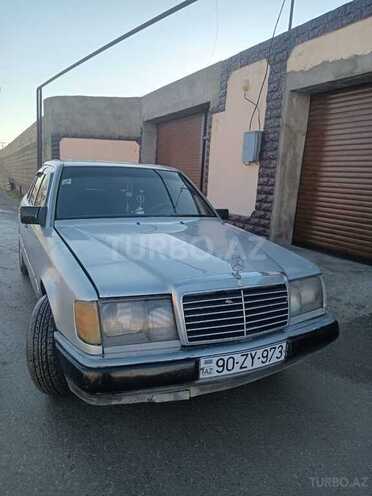 Mercedes E 200 1993, 300,000 km - 2.0 l - Bakı