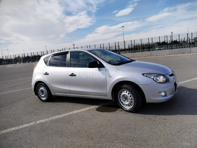 Hyundai i30 2009, 239,000 km - 1.4 l - Bakı