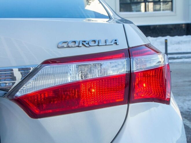 Toyota Corolla 2018, 95,000 km - 1.6 л - Bakı