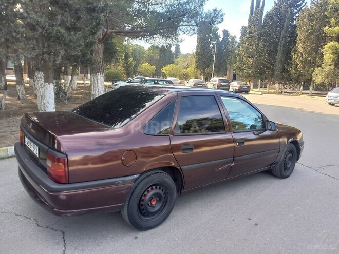 Opel Vectra 1993, 500,000 km - 1.8 l - Sumqayıt