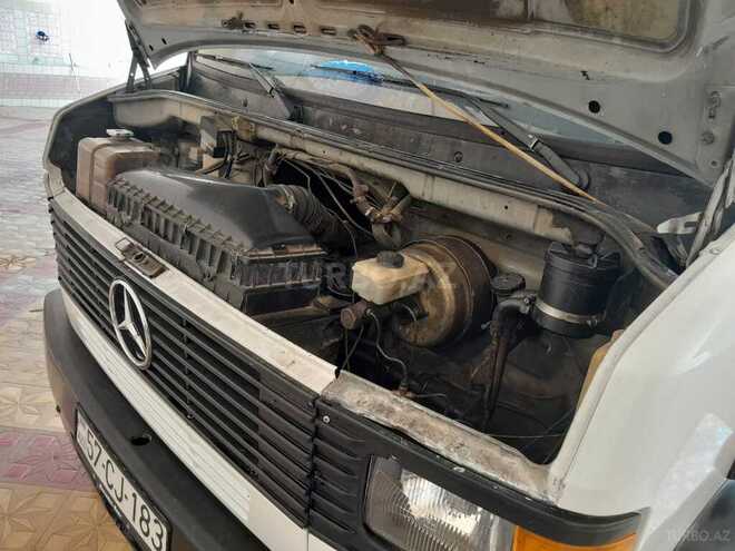 Mercedes  1990, 250,000 km - 2.5 l - Şəmkir