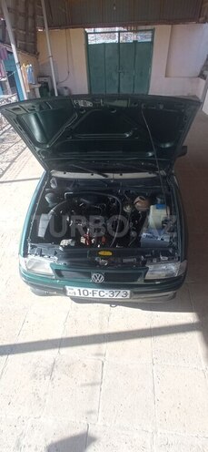 Volkswagen Polo 1995, 299,000 km - 1.6 л - Şamaxı