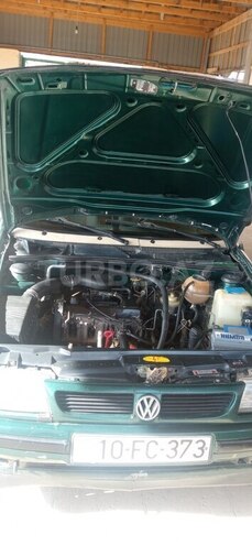 Volkswagen Polo 1995, 299,000 km - 1.6 л - Şamaxı