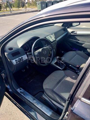 Opel Astra 2006, 329,000 km - 1.4 л - Bakı