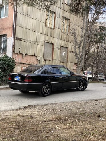Mercedes C 240 1998, 127,260 km - 2.4 l - Bakı