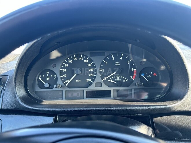 BMW 320 2000, 488,000 km - 2.2 л - Bakı