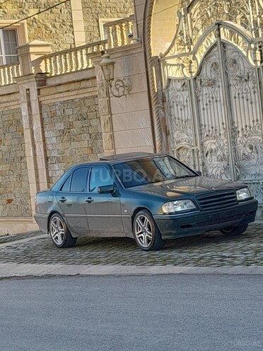 Mercedes C 220 1994, 605,000 km - 2.2 l - Qobustan