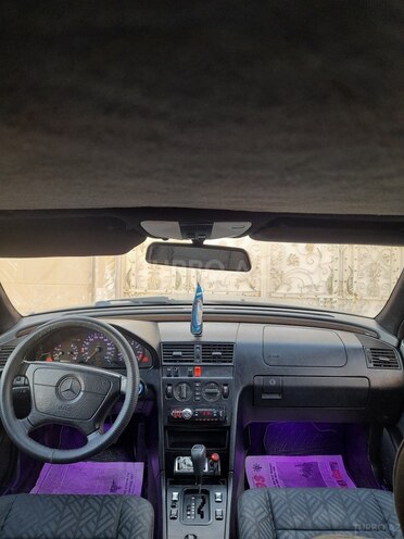 Mercedes C 220 1994, 605,000 km - 2.2 l - Qobustan