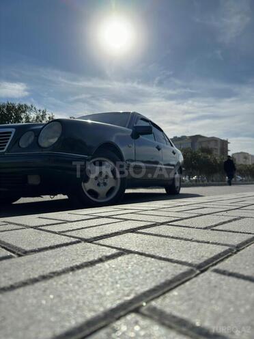 Mercedes E 230 1996, 342,263 km - 2.3 l - Bakı