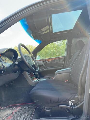 Mercedes E 230 1996, 342,263 km - 2.3 l - Bakı
