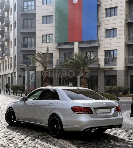 Mercedes E 220 2015, 234,000 km - 2.2 l - Bakı