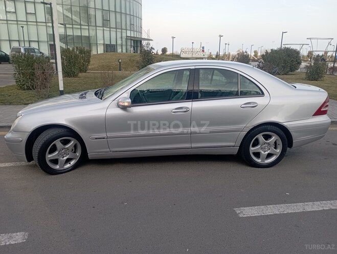 Mercedes C 200 2001, 261,200 km - 2.0 л - Sumqayıt