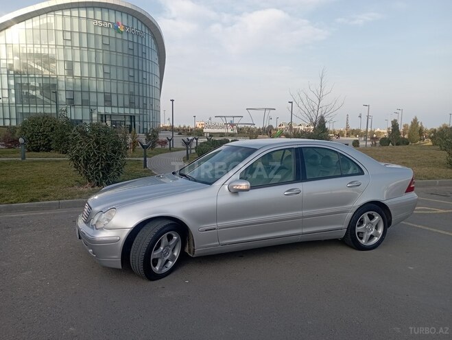 Mercedes C 200 2001, 261,200 km - 2.0 л - Sumqayıt