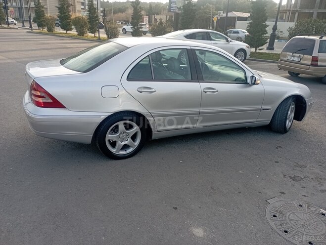 Mercedes C 200 2001, 261,200 km - 2.0 л - Sumqayıt