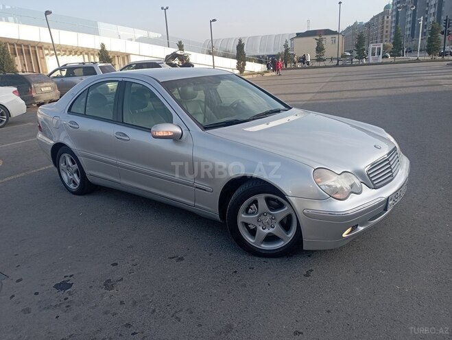 Mercedes C 200 2001, 261,200 km - 2.0 л - Sumqayıt