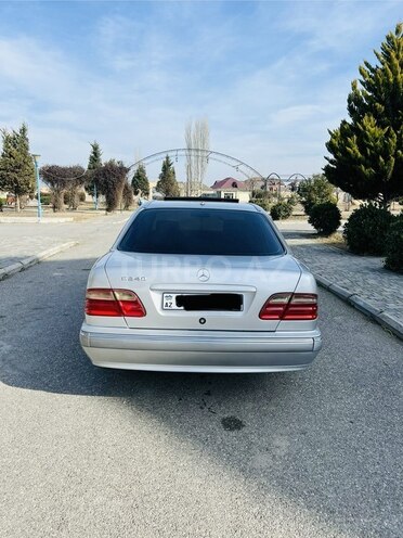 Mercedes E 240 1999, 321,000 km - 2.4 l - Xaçmaz