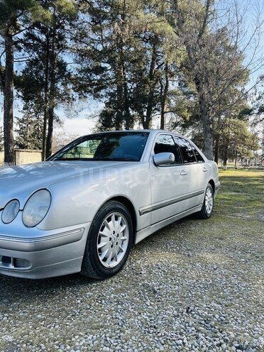 Mercedes E 240 1999, 321,000 km - 2.4 l - Xaçmaz