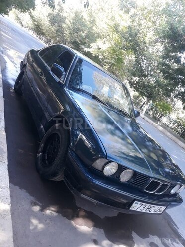 BMW 525 1991, 285,000 km - 2.5 l - Naxçıvan
