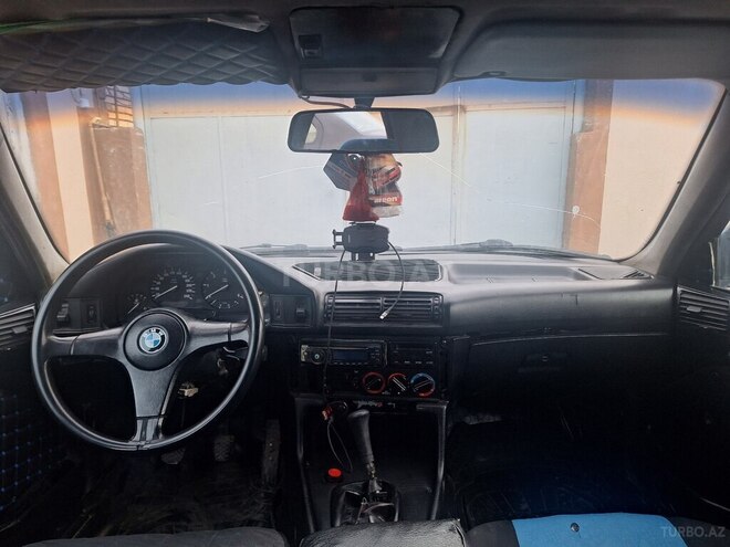 BMW 525 1991, 285,000 km - 2.5 l - Naxçıvan