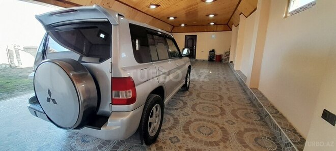 Mitsubishi Pajero io 2004, 227,612 km - 2.0 л - Siyəzən