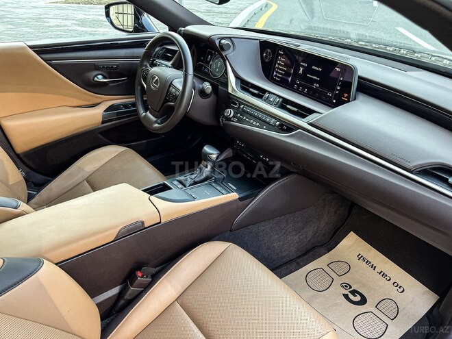 Lexus ES 300h 2021, 45,000 km - 2.5 l - Bakı
