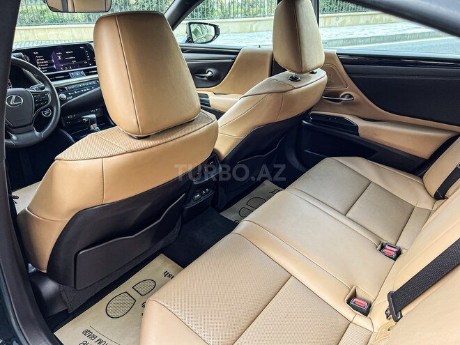 Lexus ES 300h 2021, 45,000 km - 2.5 l - Bakı