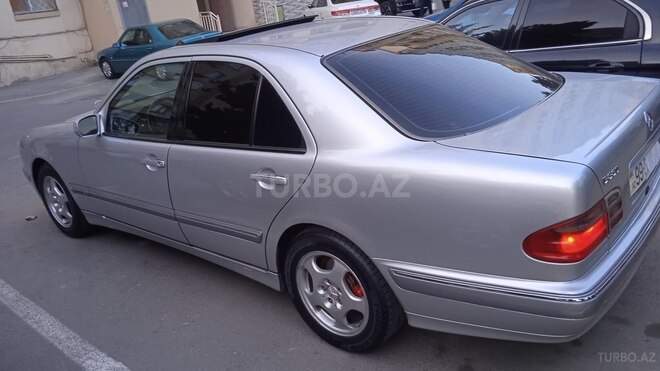 Mercedes E 220 2000, 368,100 km - 2.2 l - Bakı