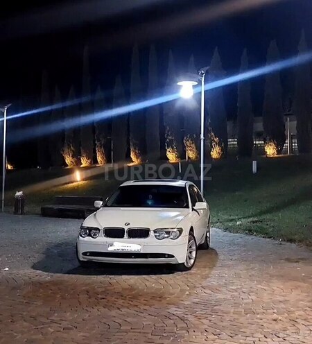 BMW 745 2002, 300,000 km - 4.4 l - Ağstafa