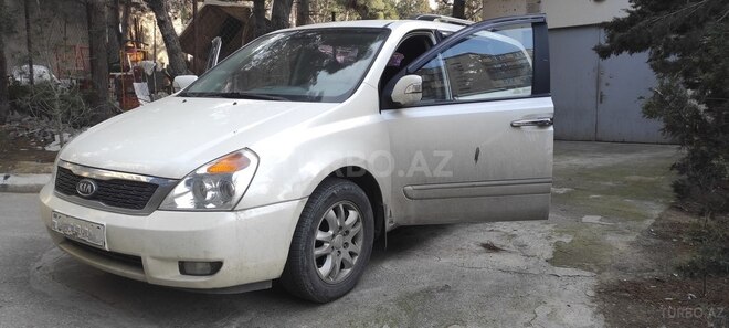 Kia Carnival 2011, 170,000 km - 2.2 l - Bakı