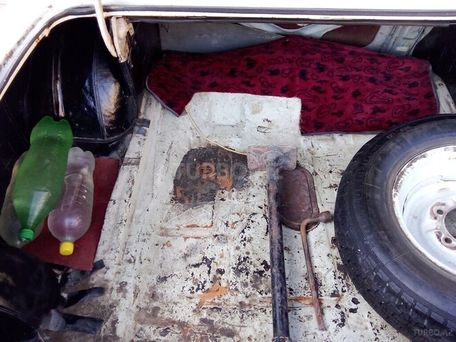 GAZ 24 1983, 111,222 km - 2.4 l - Bakı