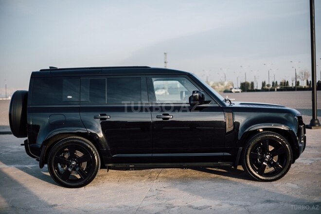 Land Rover Defender 2021, 28,000 km - 2.0 l - Bakı