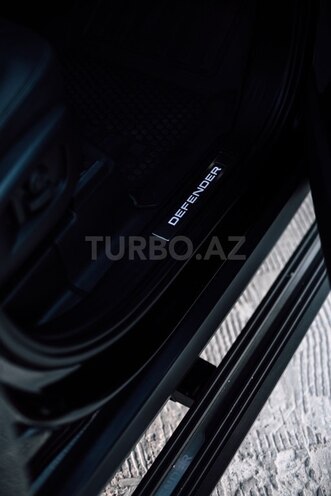 Land Rover Defender 2021, 28,000 km - 2.0 l - Bakı