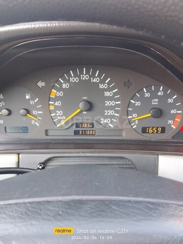 Mercedes E 200 1997, 310,000 km - 2.0 l - Lənkəran