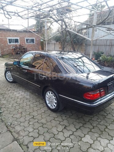 Mercedes E 200 1997, 310,000 km - 2.0 l - Lənkəran
