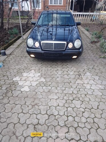 Mercedes E 200 1997, 310,000 km - 2.0 l - Lənkəran