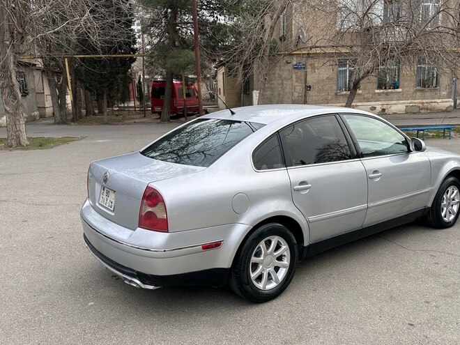 Volkswagen Passat 2003, 290,477 km - 1.8 l - Bakı