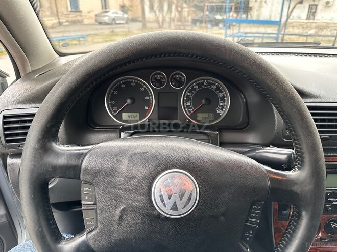 Volkswagen Passat 2003, 290,477 km - 1.8 l - Bakı