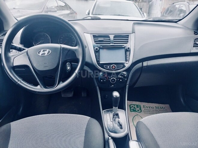 Hyundai Accent 2011, 156,000 km - 1.6 l - Bakı