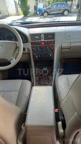 Mercedes C 230 1999, 418,429 km - 2.3 l - Qax