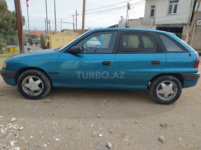 Opel Astra 1996, 265,360 km - 1.6 л - Bakı