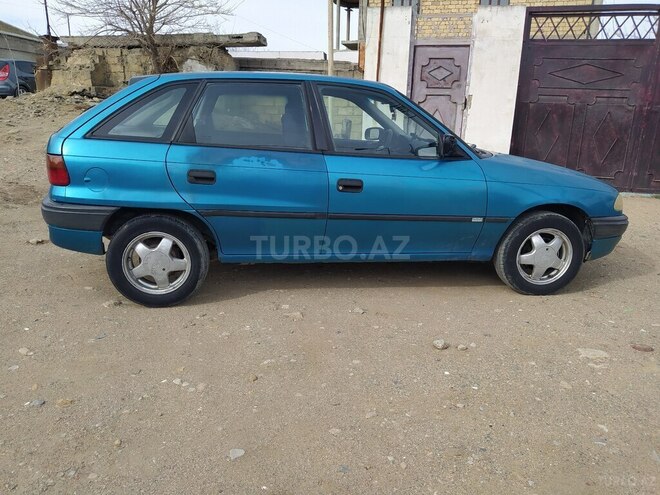 Opel Astra 1996, 265,360 km - 1.6 л - Bakı