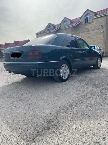 Mercedes C 220 1995, 352,000 km - 2.2 l - Bakı