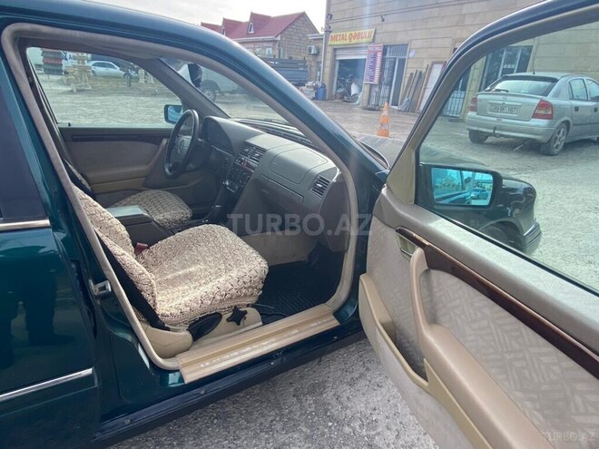 Mercedes C 220 1995, 352,000 km - 2.2 l - Bakı