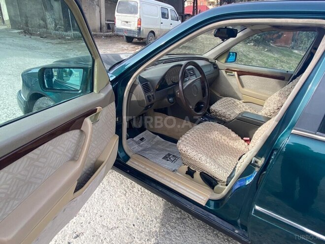 Mercedes C 220 1995, 352,000 km - 2.2 l - Bakı