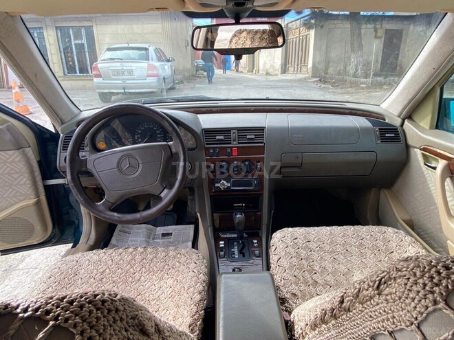 Mercedes C 220 1995, 352,000 km - 2.2 l - Bakı