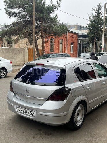 Opel Astra 2008, 242,000 km - 1.4 l - Qazax