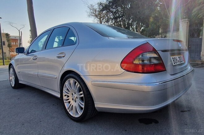 Mercedes E 220 2007, 274,000 km - 2.2 l - Bakı