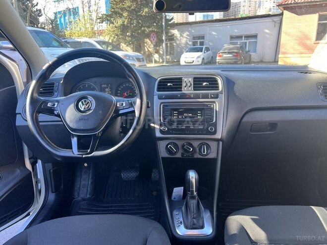 Volkswagen Polo 2019, 141,000 km - 1.6 l - Bakı